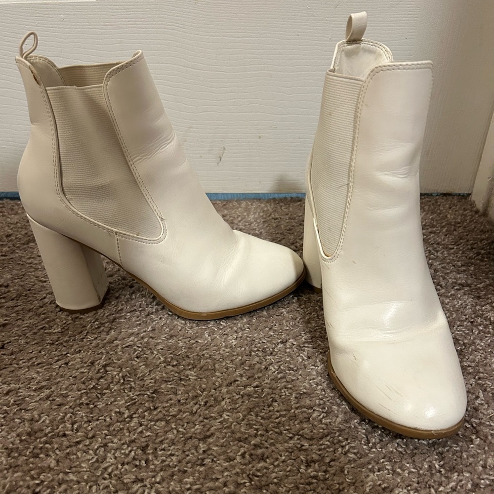 Elegant White Ankle Boots